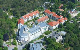 Die Residenz Bad Voeslau - Das Hotel Fuer Junggebliebene Senioren